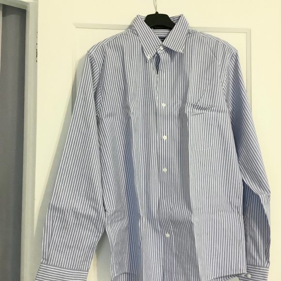 Croft & Barrow Men’s Striped Button Down Dress Shirt - Picture 1 of 10